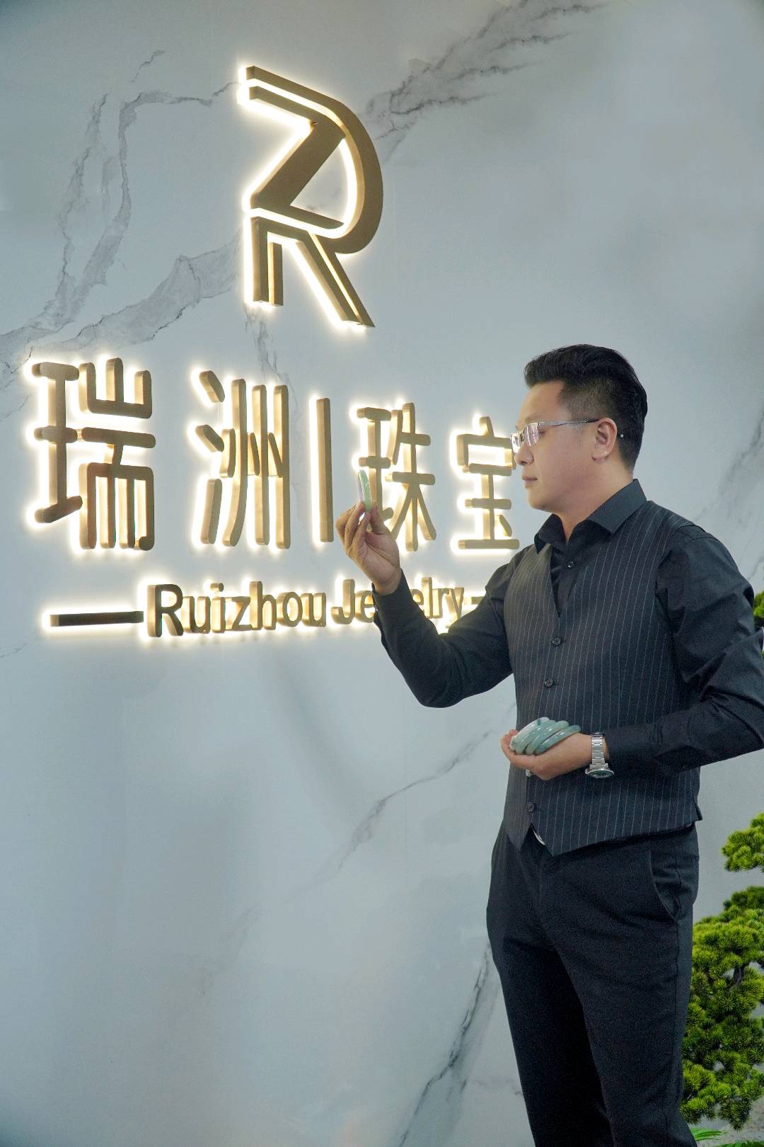 刘新亮的作品-