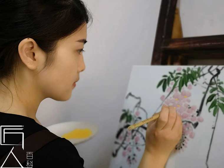 瓷画师李晓燕：工笔下生花 ，垆上人如月