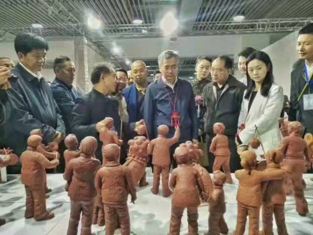 陈友芳的作品-陈友芳泥塑作品