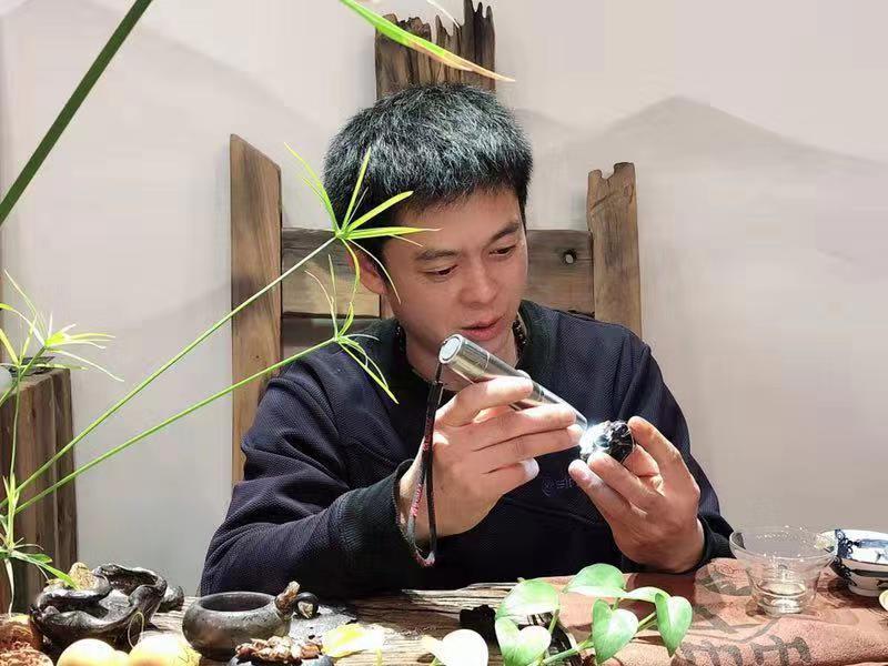 庞龙义