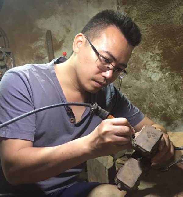 翁振伟