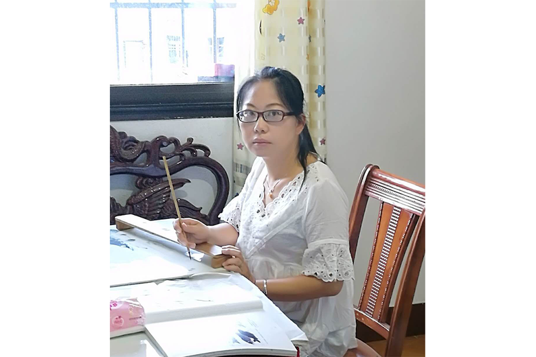 戴丹君
