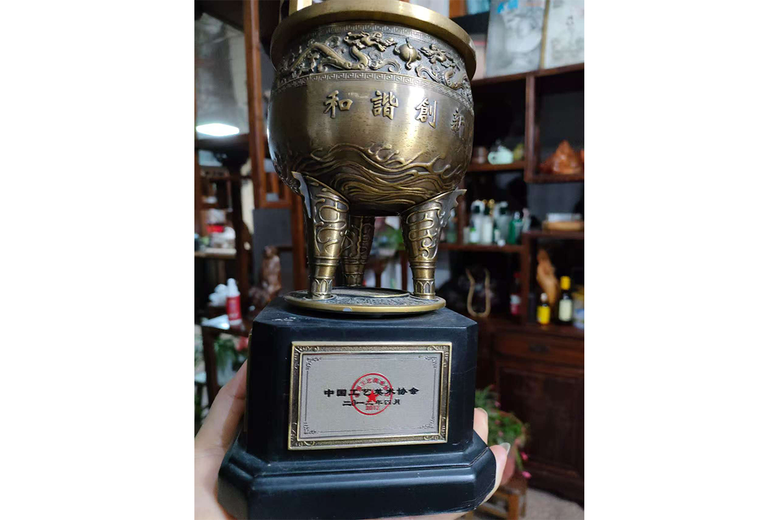 王洪伟的参考资料