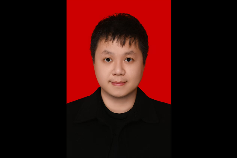袁胤