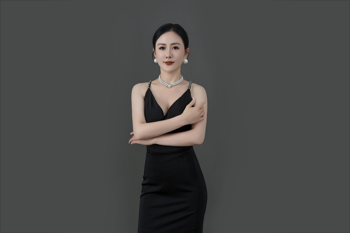 沈婷(体肤形态设计师)