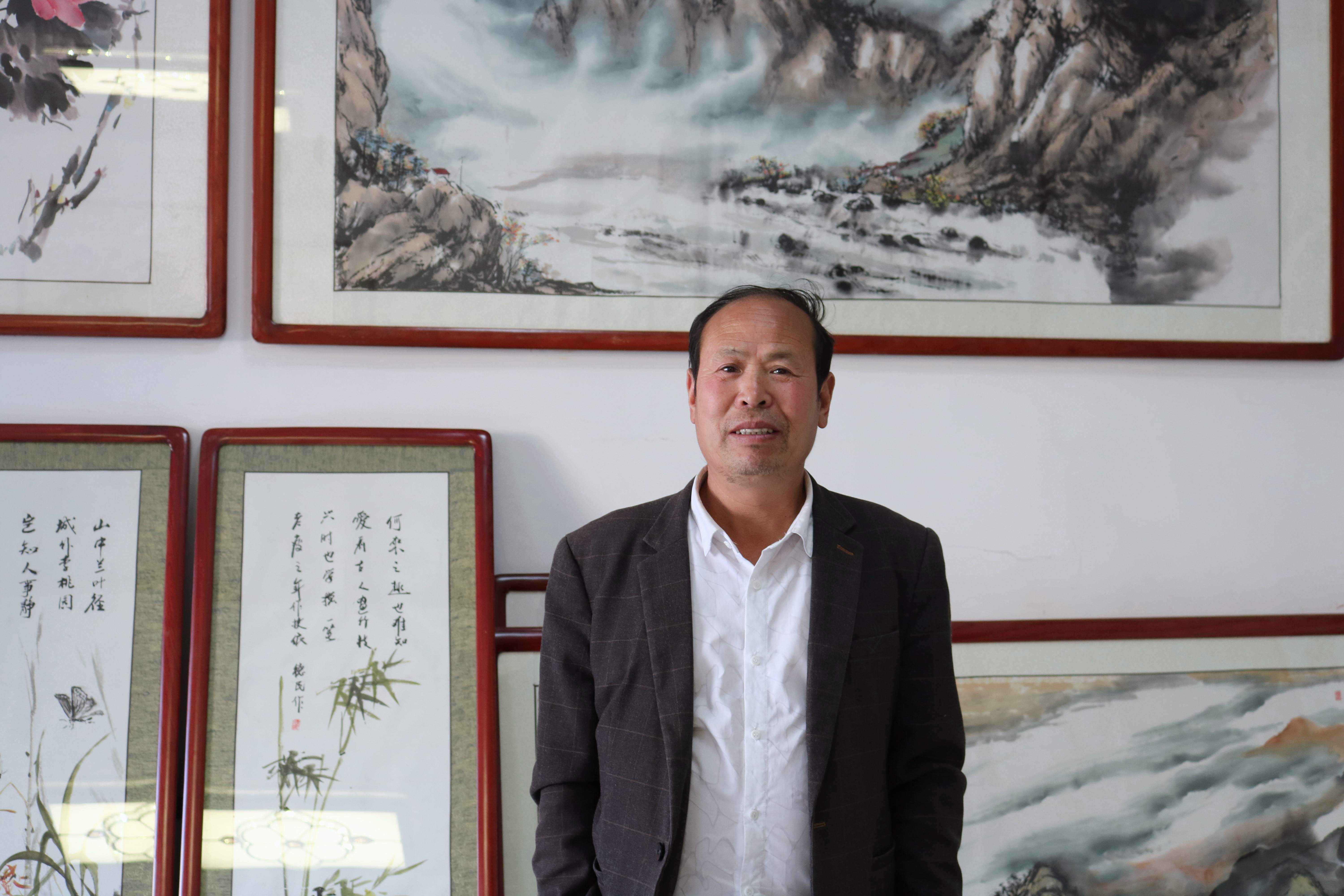 书画艺术家-秦德民