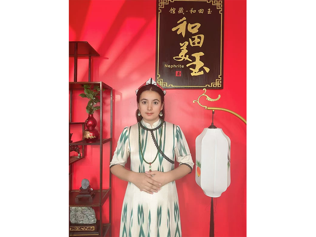 阿曼妮萨·努日