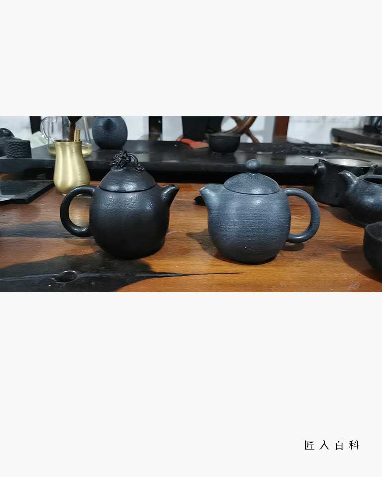 何伟强的作品-002.jpg