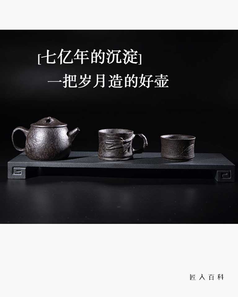 何伟强的作品-001.jpg