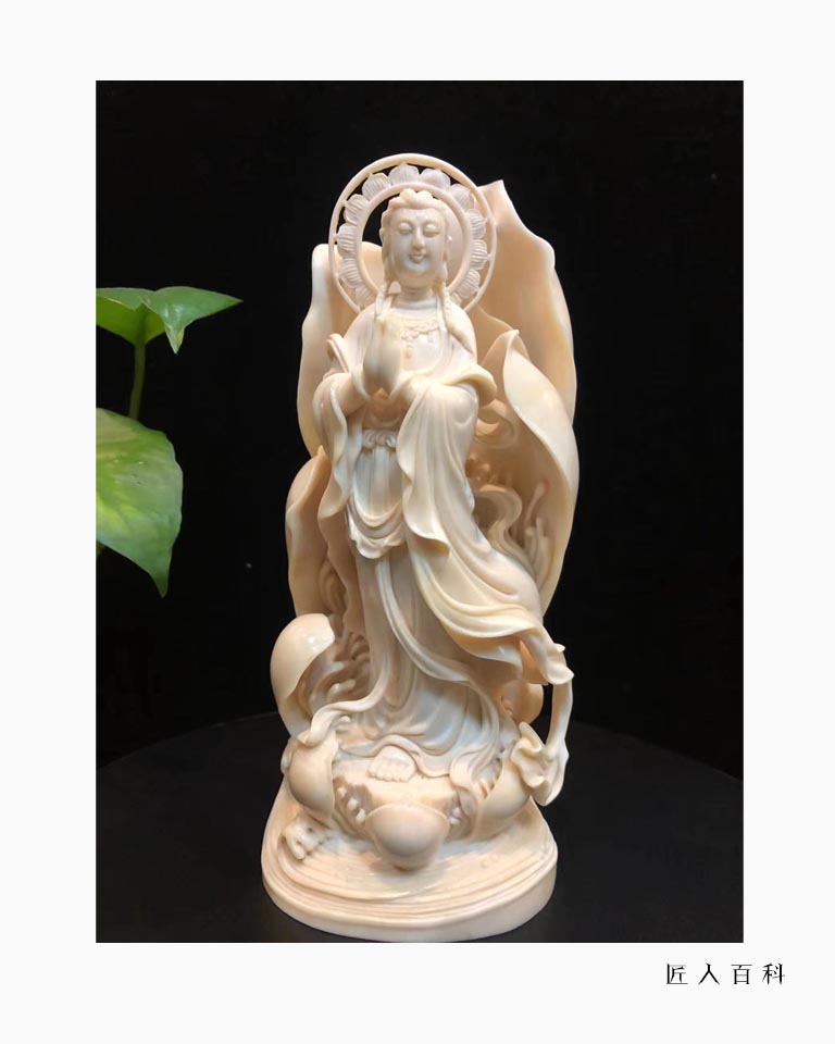 何鹏的作品-03.jpg