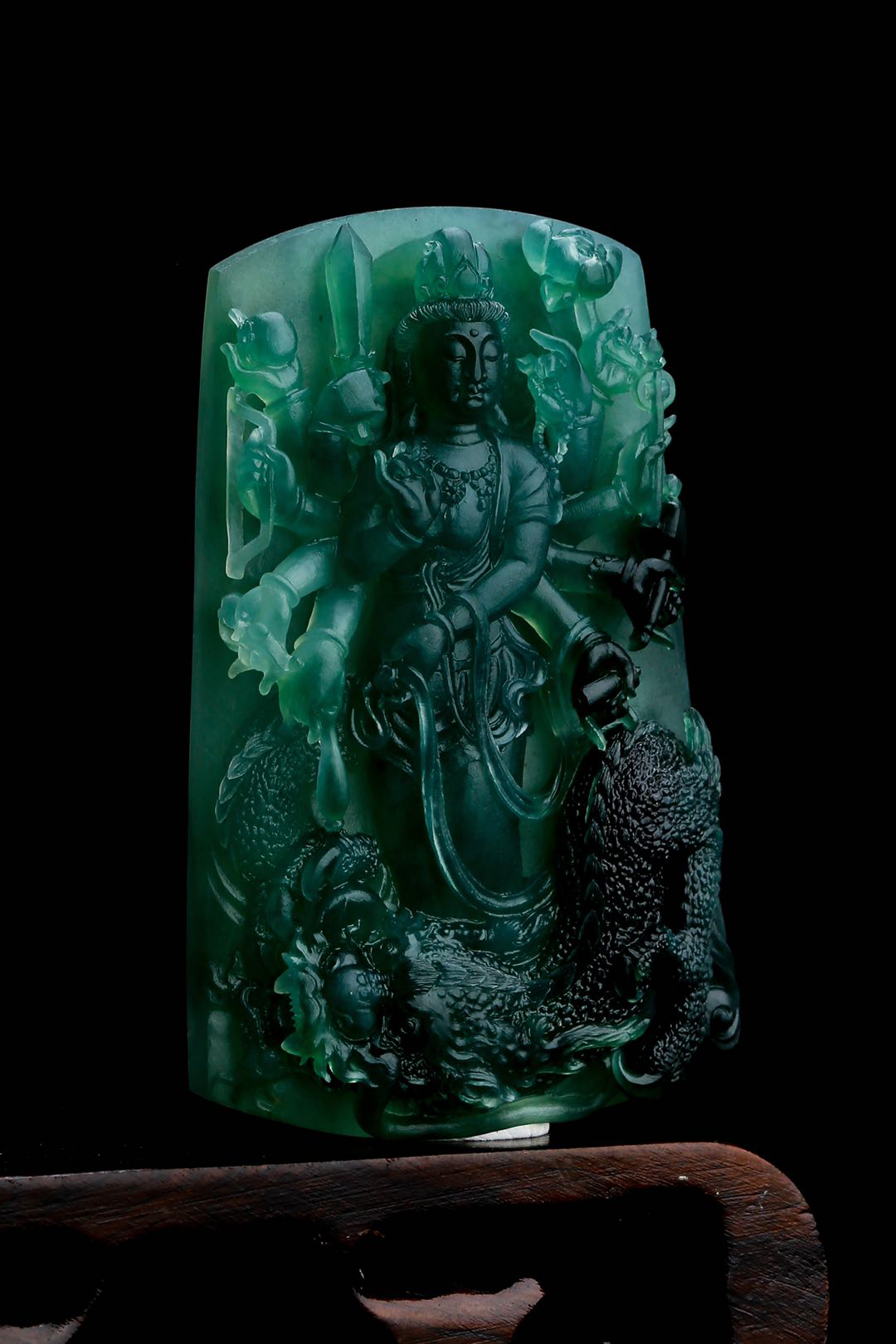 彭群辉的作品-御龙千手观音.png