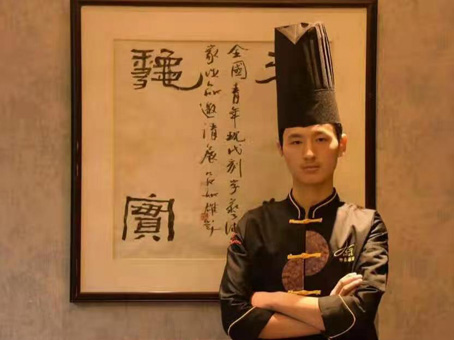 冀伟东