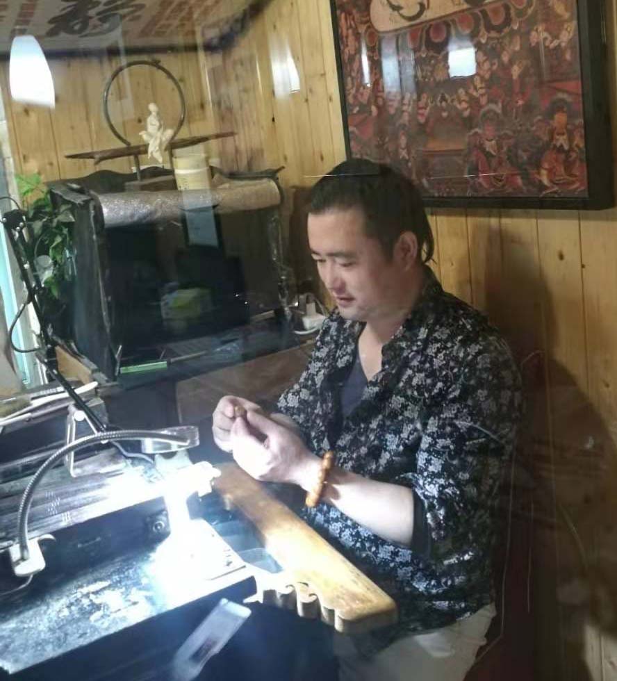 巨石(瞿斌)