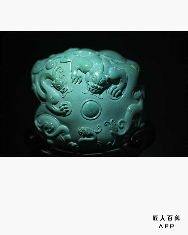 饶彬的作品-005.jpg