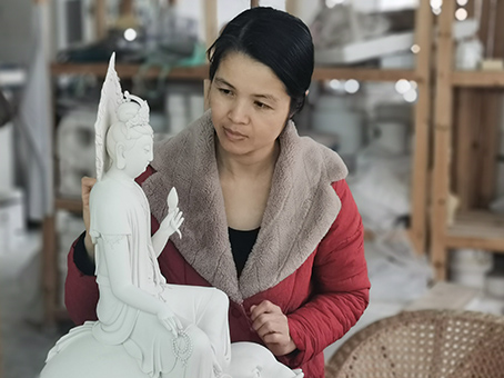苏美丽(国家研究员级-高级工艺美术师)
