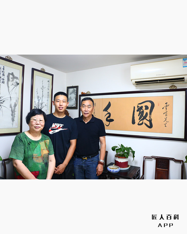 李龙彪的作品-李龙彪核雕