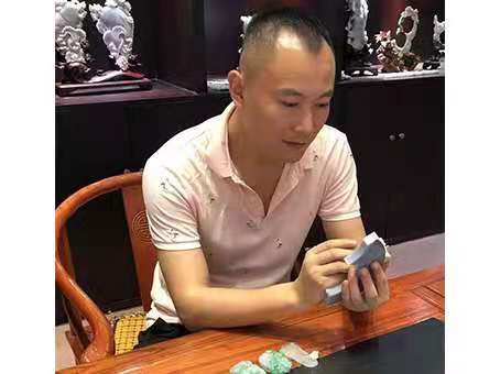 苗磊