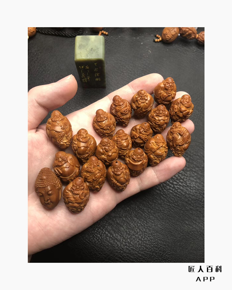 丁方(核雕)的作品-6.jpg