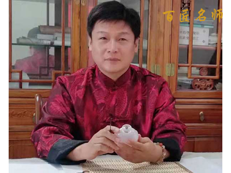 寸天厘地乾坤大——内画艺术家李御可