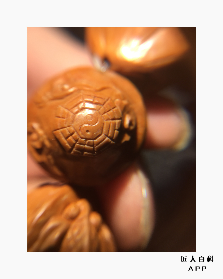 刘涛(核雕)的作品-11.jpg