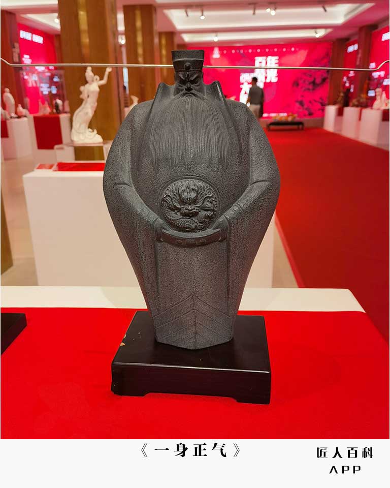 赵平的作品-002.jpg