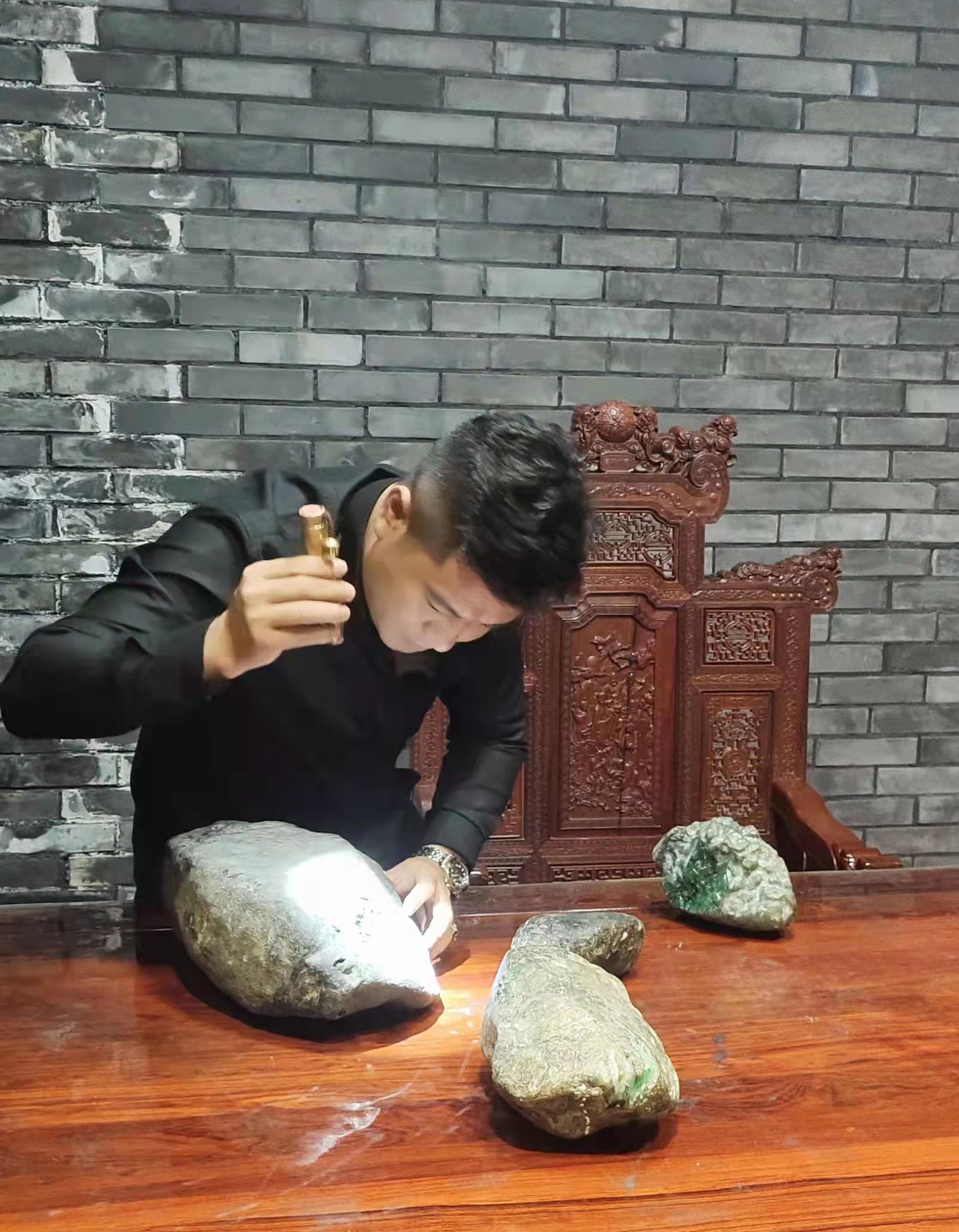 邓建雄的作品-邓建雄珠宝鉴定师