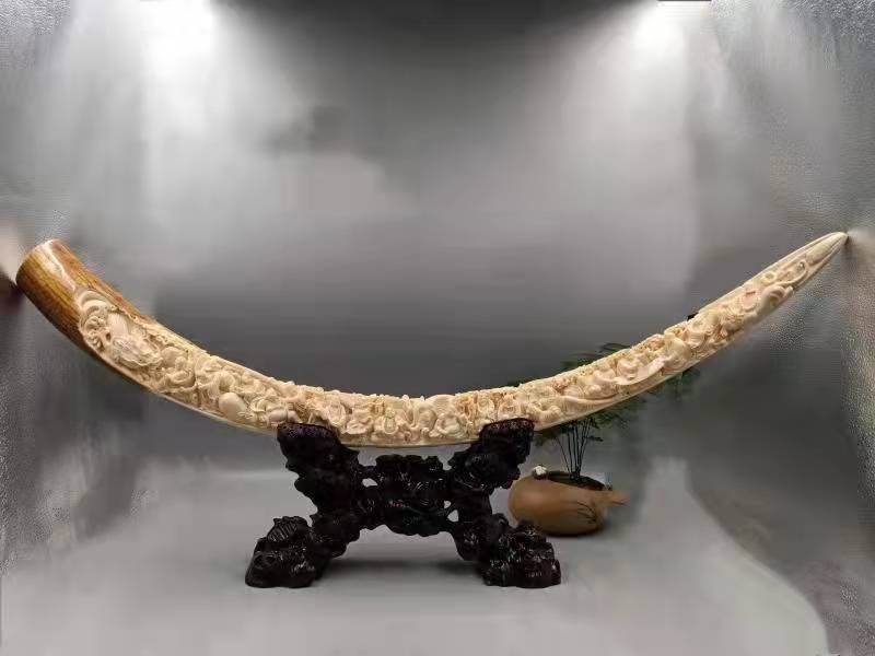 蔡荣新的作品-蔡荣新猛犸牙雕