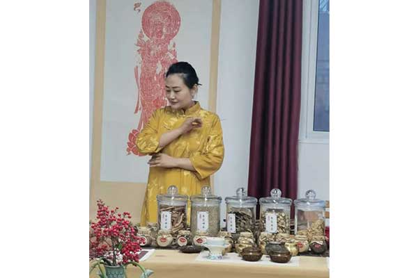 德馨(卢侠)