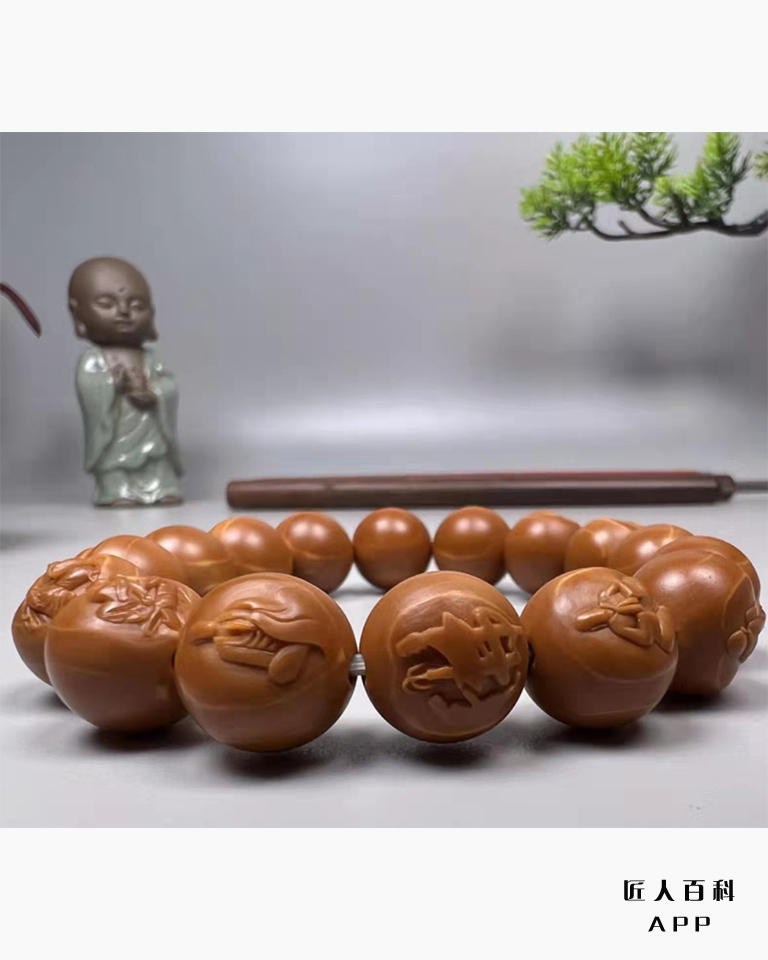 杨慧碧(慧慧核雕)的作品-2.jpg