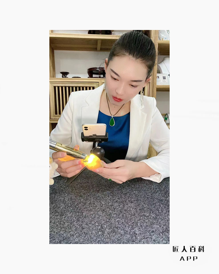 魏龙梅的作品-2.jpg