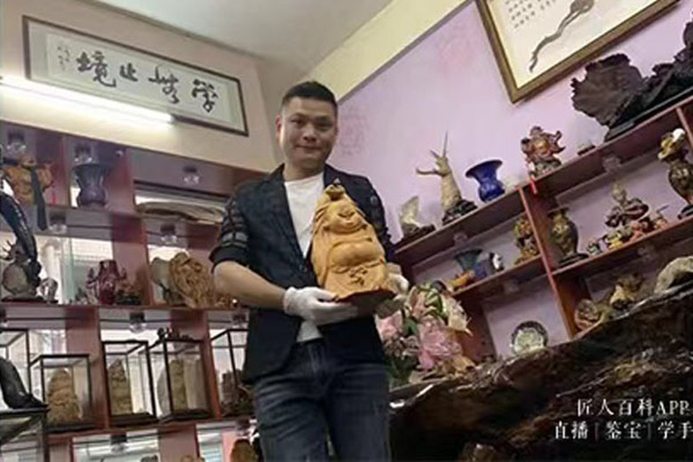 中国金匠榜-木雕金匠陈岳钦