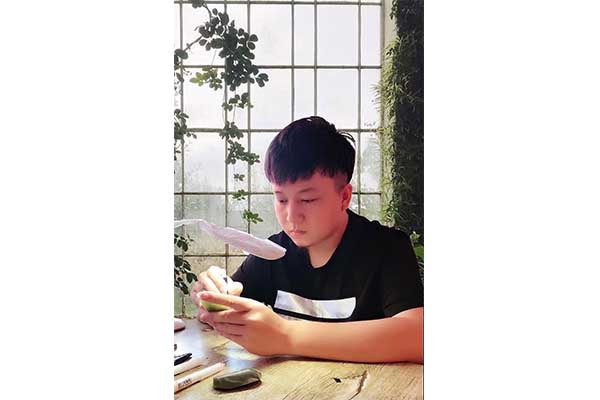 黄志腾