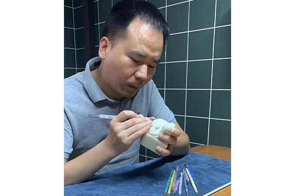 徐建勇