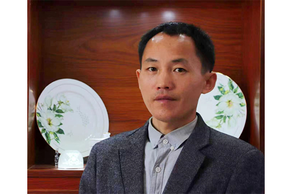李青春