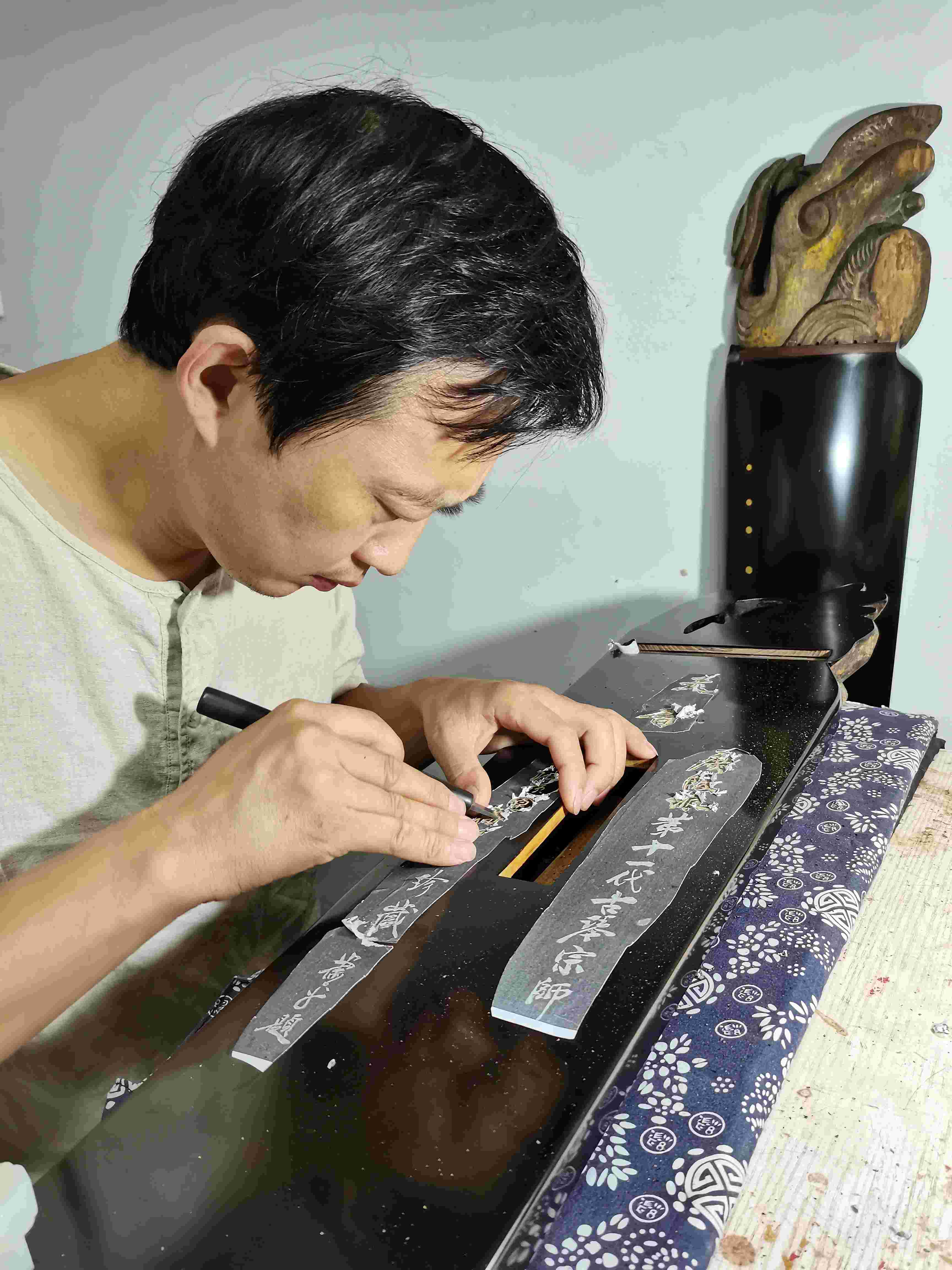 殷新建的作品-殷新建 斫琴