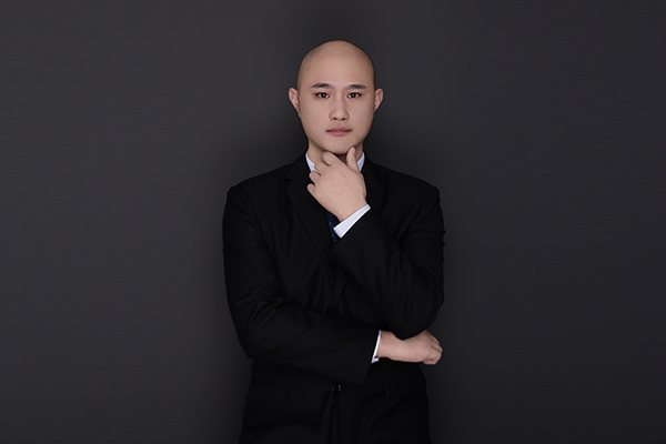 王志成