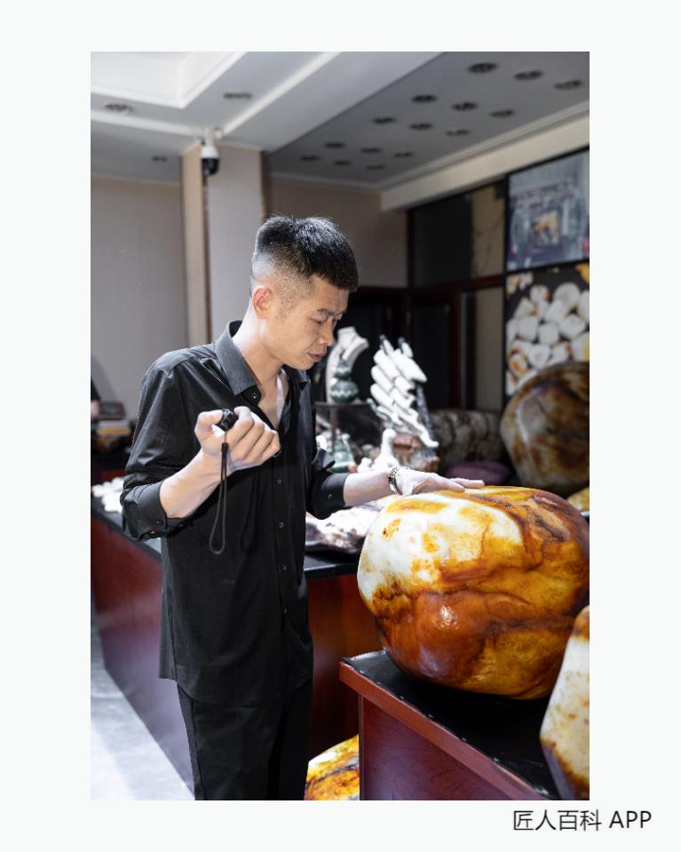 李啊龙的作品-李啊龙鉴定师