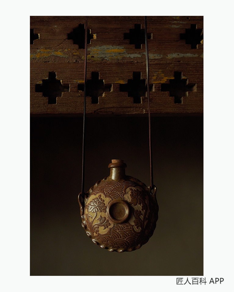 杨安(陶艺师)的作品-03.png