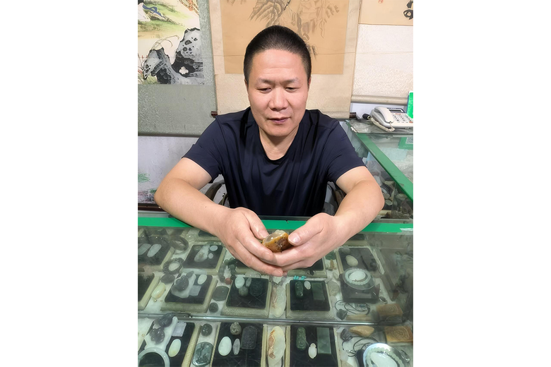 王春彦